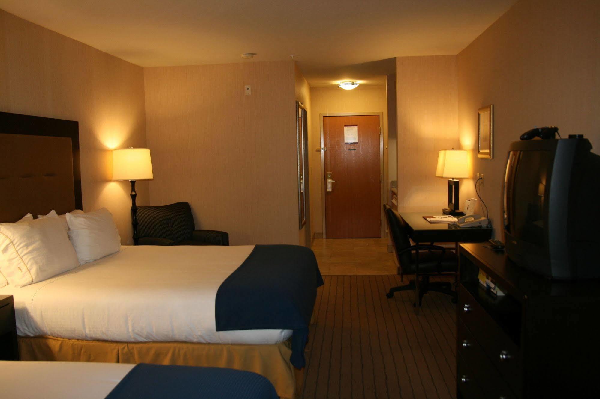 Holiday Inn Express Seattle - Sea-Tac Airport By Ihg SeaTac Room photo